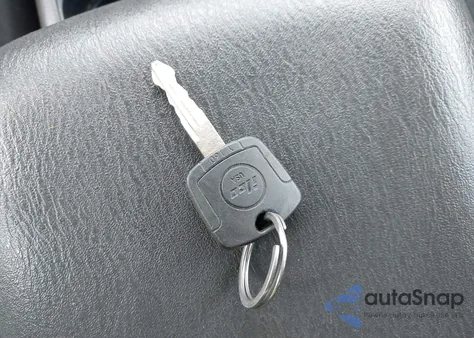 2002 Jeep Grand Cherokee Laredo from USA, damaged, VIN 1J4GW48S22C134627